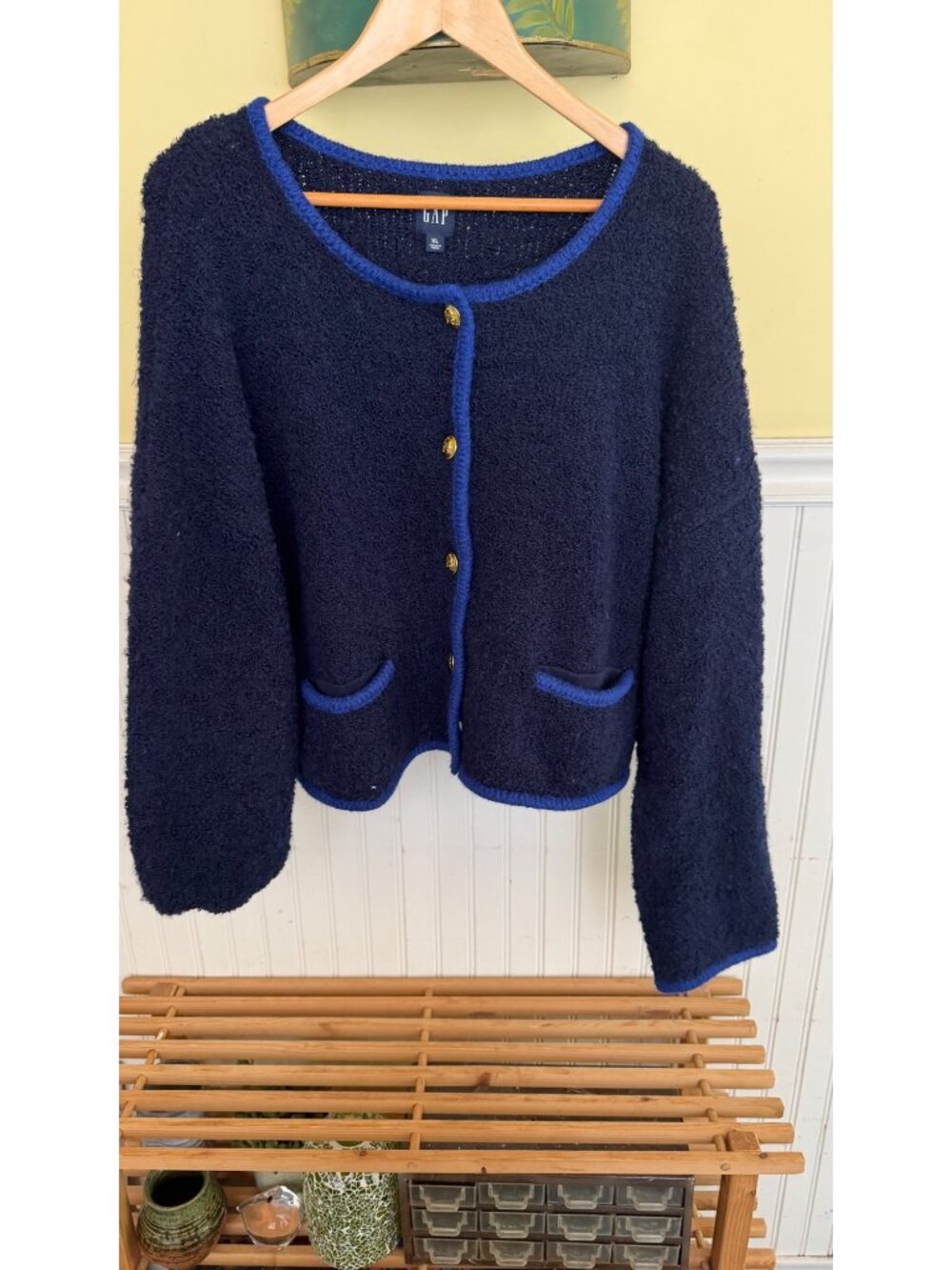Gap Womens Navy Textured Cardigan XL Gold Buttons Blue Trim Cropped Length
